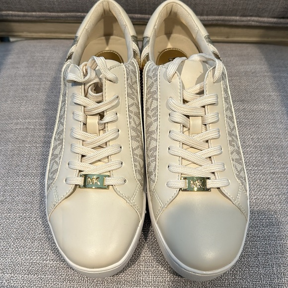 Michael Michael kors slade lace up sneakers. LT cream - size 9 - Picture 12 of 17